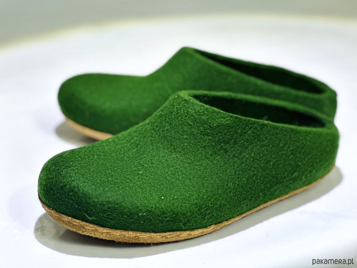 Kapcie filcowe beżowe z owczej wełny